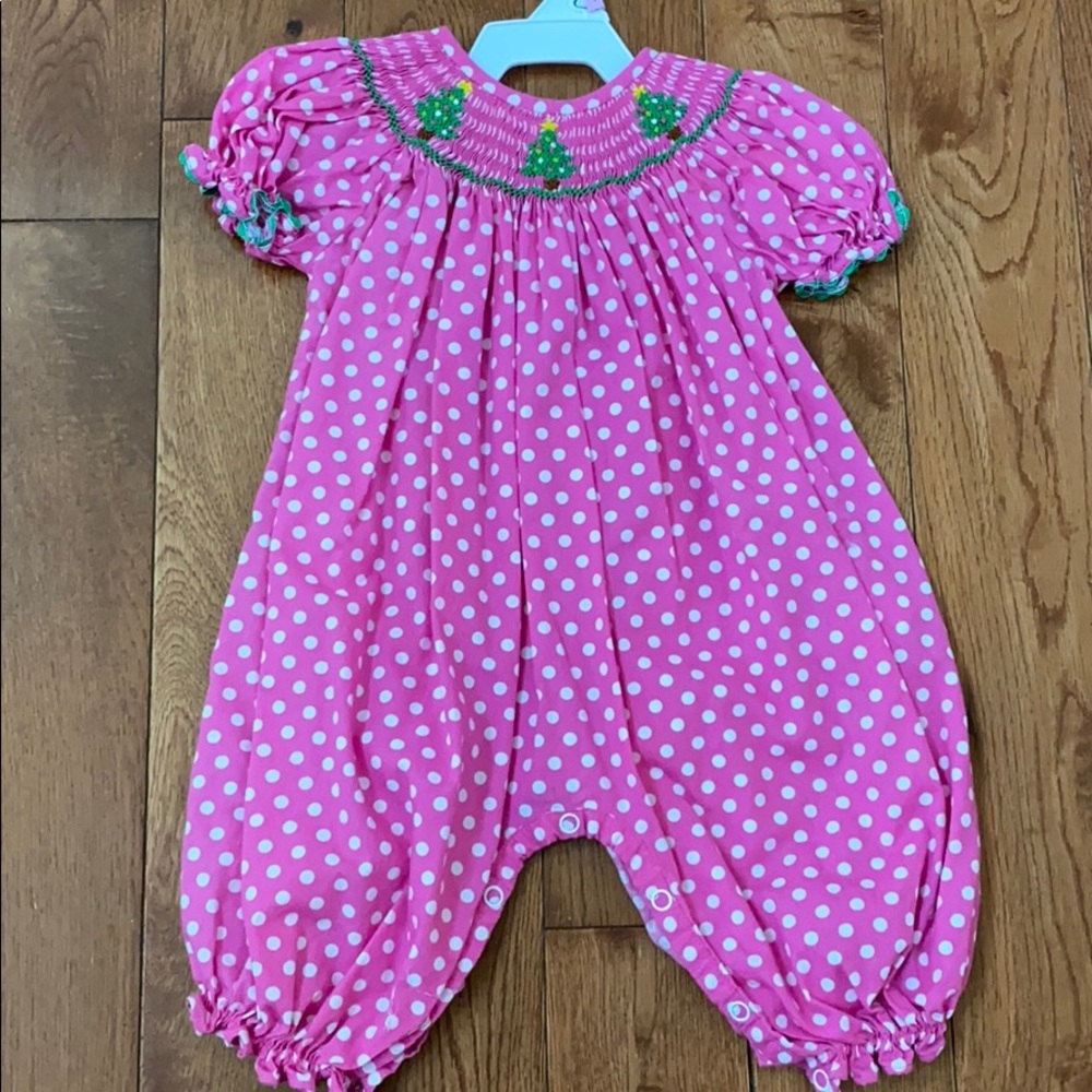 Christmas Bubble 3 months. -have sister set in 2T